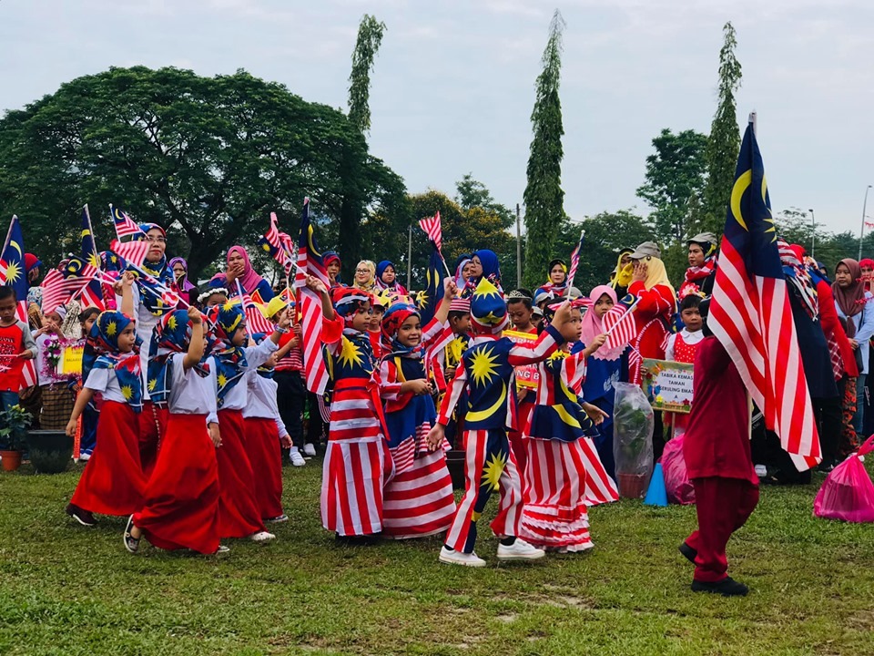 Peranan Ibu Bapa Memupuk Semangat Patriotik Dalam Diri Anak2 Semangat ...