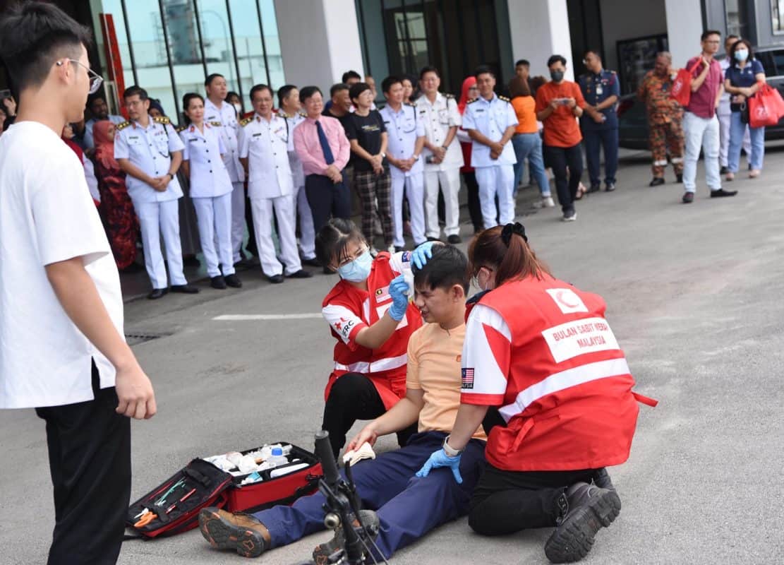 Penang MRCS launches 24-hour ambulance service this CNY period ...