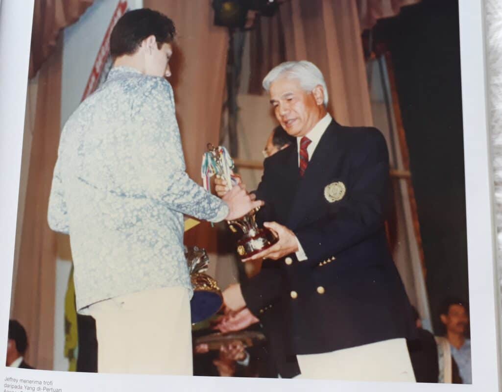 jeff 1988 sportsman award from agong