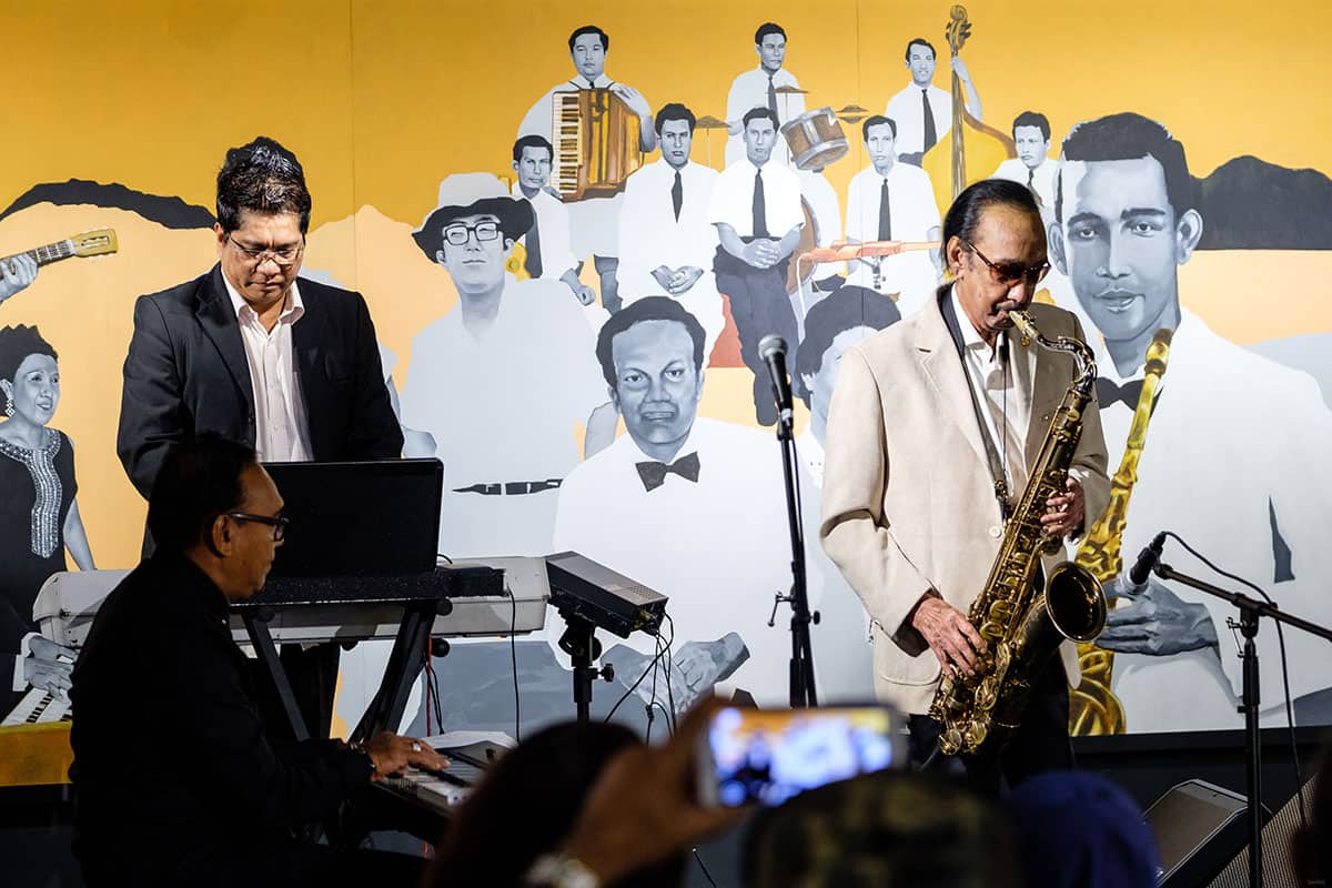 ahmad nawab with keyboard players ismail (his son) and azmiat in penang house of music for georgetown festival 2017